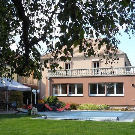 Maison Curiale Montreux-Chateau 外观 照片