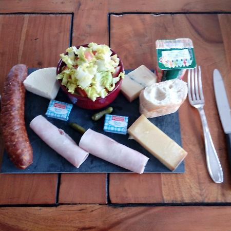 Maison Curiale Montreux-Chateau 外观 照片
