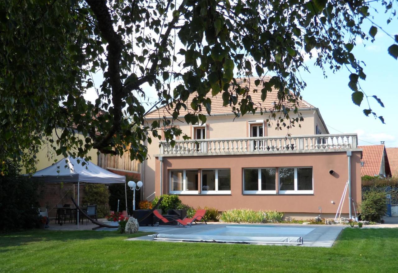Maison Curiale Montreux-Chateau 外观 照片
