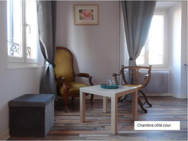 Maison Curiale Montreux-Chateau 外观 照片